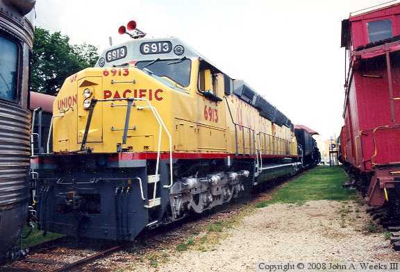 Centennial Locomotive #6913