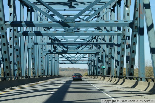 Shade-Lohmann Bridge
