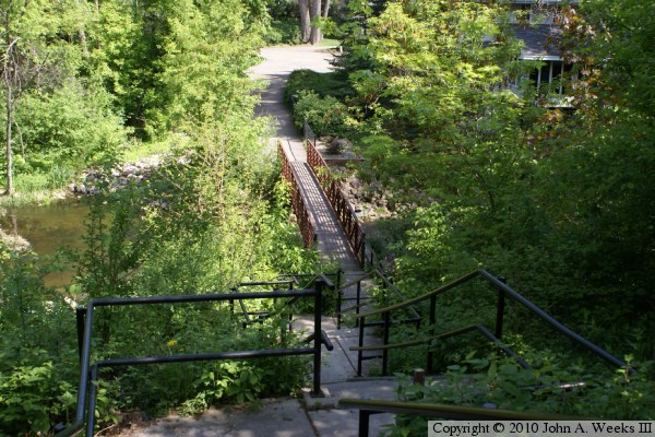 Beard Avenue Footbridge