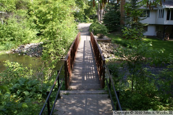 Beard Avenue Footbridge