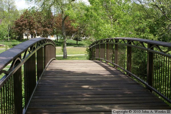 17th Avenue Footbridge