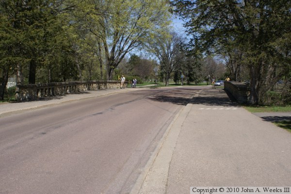 Lake Nokomis Outlet