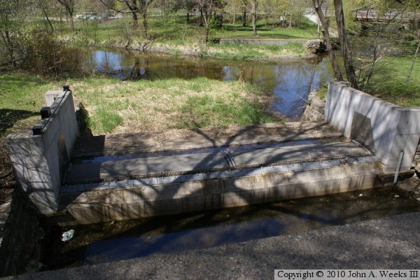 Lake Nokomis Outlet