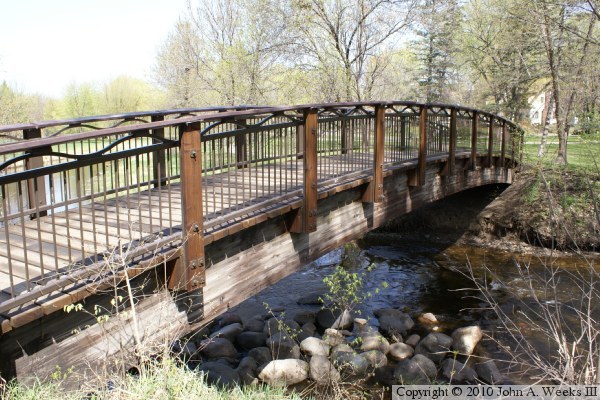 32nd Avenue Footbridge