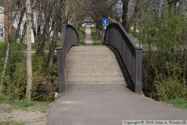36th Avenue Footbridge