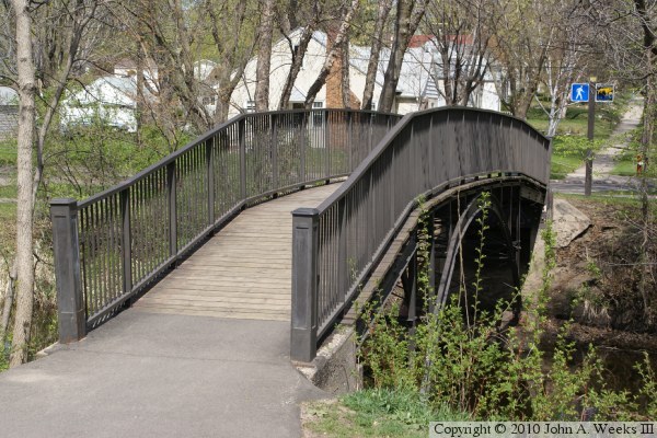 36th Avenue Footbridge