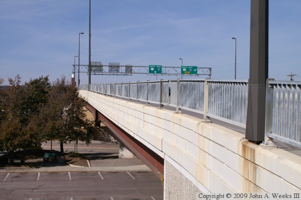 Veterans Memorial Bridge