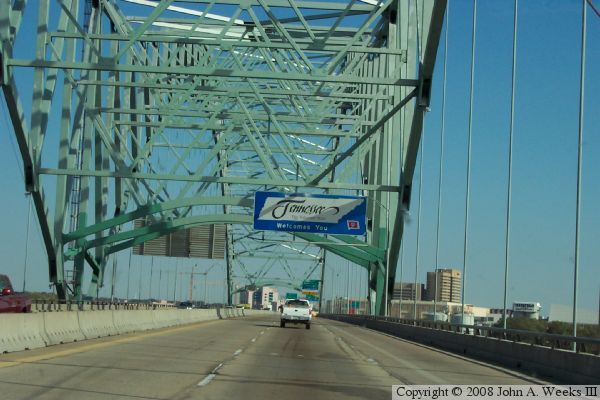 Hernando De Soto Bridge