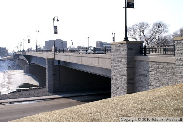MN-23 Bridge