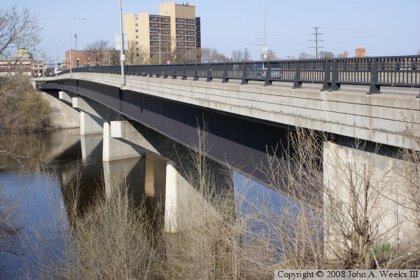 Veterans Bridge