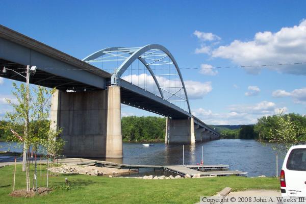 Marquette-Joliet Bridge