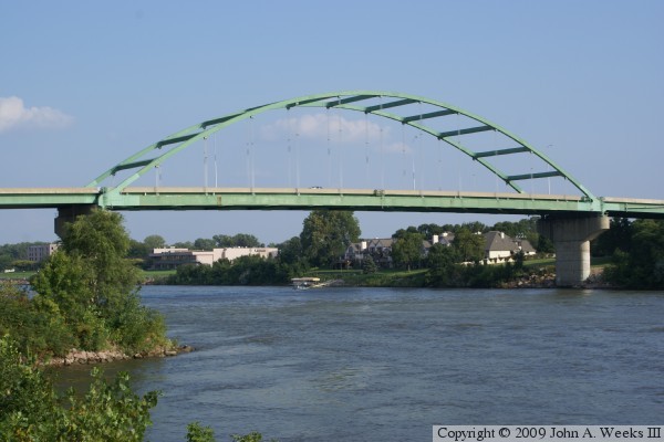 Siouxland Veterans Memorial Bridge