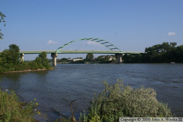 Siouxland Veterans Memorial Bridge