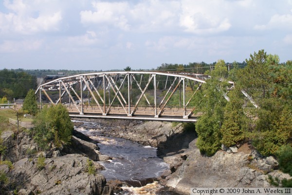 MN-210 Bridge (Main Channel)