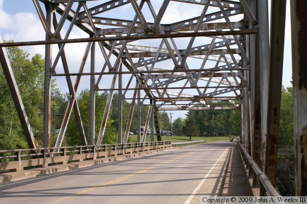 MN-210 Bridge (Main Channel)