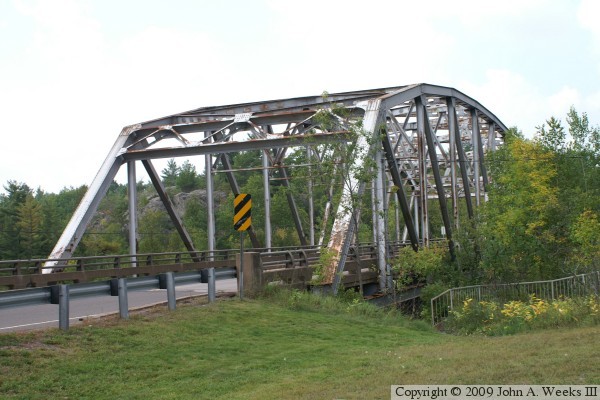 MN-210 Bridge (Main Channel)