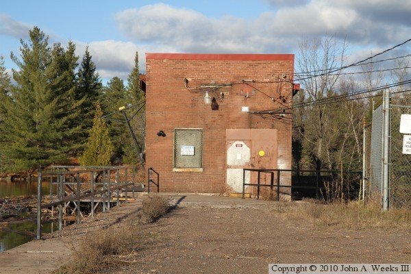 Thomson Dam Gate House