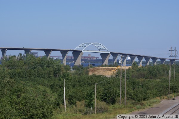 Richard I. Bong Memorial Bridge