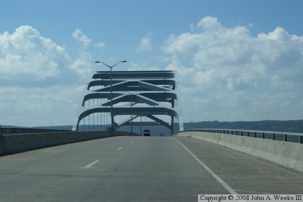 Richard I. Bong Memorial Bridge