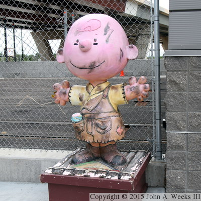 Peanuts On Parade - Charlie Brown About Town - Chuck Finn