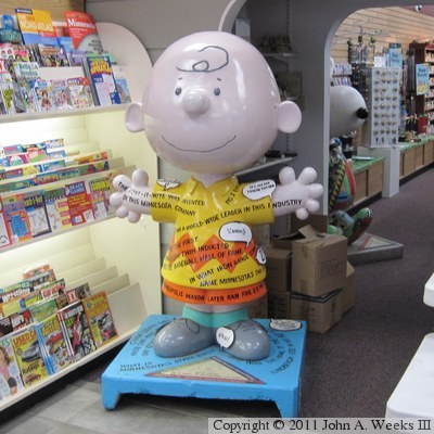 Peanuts On Parade - Charlie Brown About Town - Good Grief! I'm Part Of Minnesota History