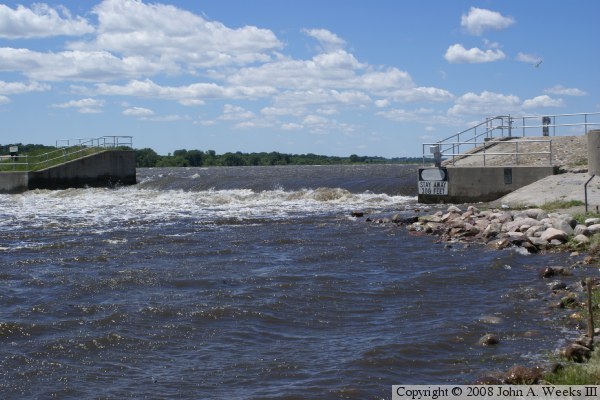 Marsh Lake Dam
