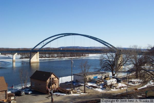 Marquette-Jolliet Bridge