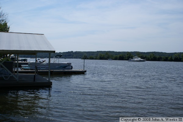 Le Claire Canal