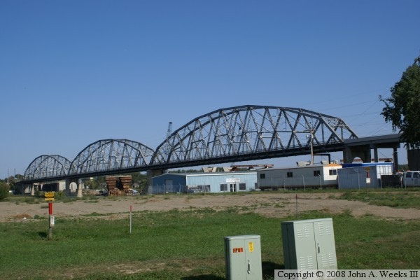 Liberty Memorial Bridge (Old)